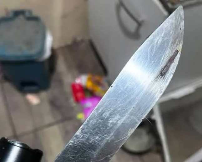 Filho é detido após atacar mãe com golpes de faca em Campo Grande