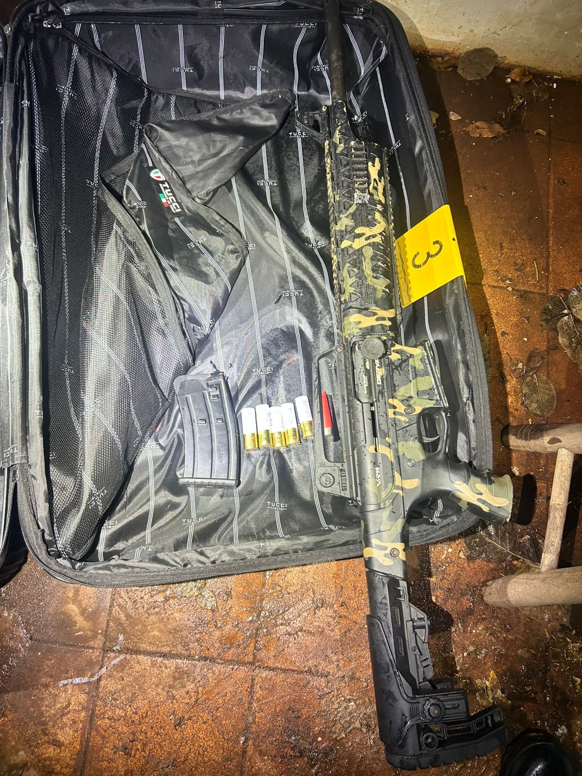 Confronto com o Batalhão de Choque termina com suspeito morto e armas apreendidas no Aero Rancho