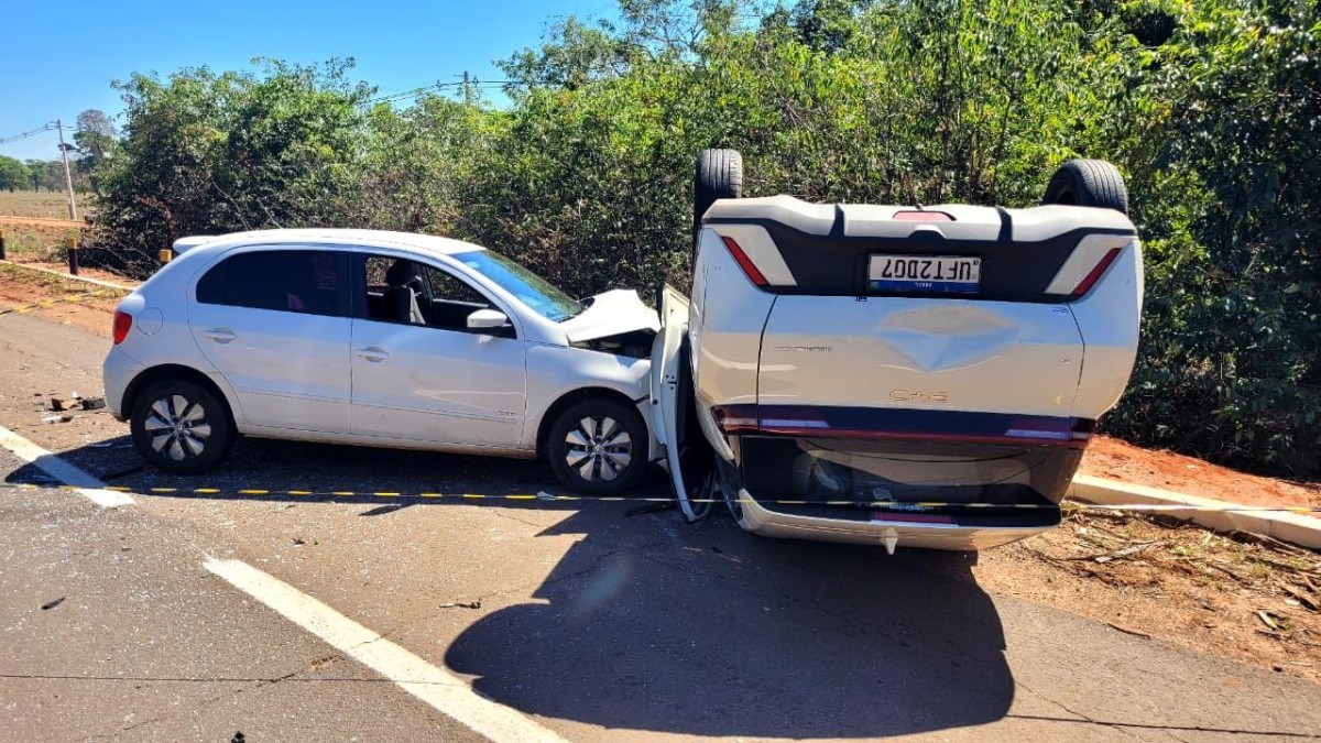 Colisão entre dois carros deixa um morto e dois feridos na BR-158 em Três Lagoas (MS)