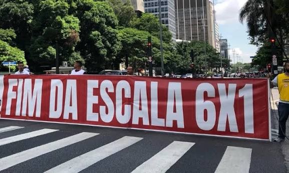 Fim da escala 6x1 avança no Senado e vai ao Plenário
