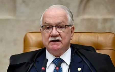 Fachin convoca Plenário para decidir futuro do diretor da PF