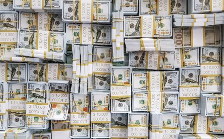 Com pessimismo externo, dólar sobe 0,47% e aproxima-se de R$ 5,20