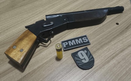 Homem é preso com garrucha em conveniência de assentamento em Jaraguari