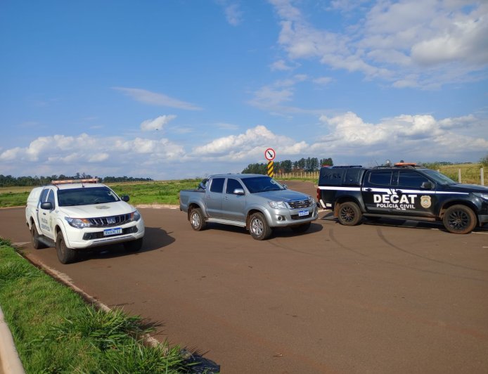 Dupla é presa em flagrante ao queimar fios de cobre em via pública de Campo Grande; multa chega a R$ 3 mil