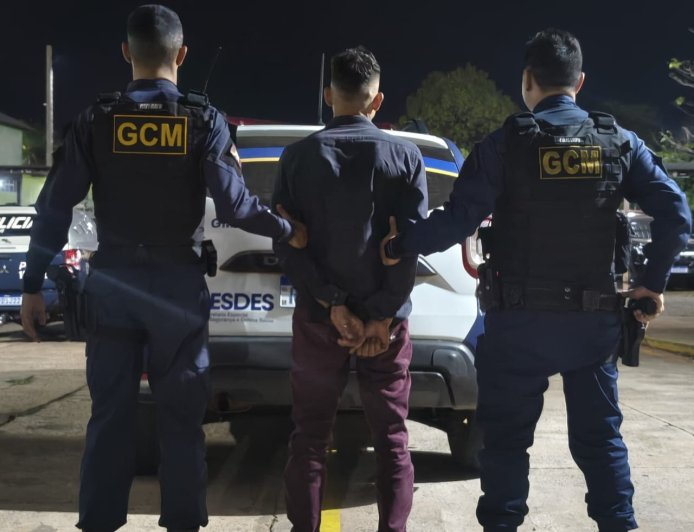 GCM reprime atitude suspeita e recaptura foragido que usou dados falsos por 40 minutos em Campo Grande