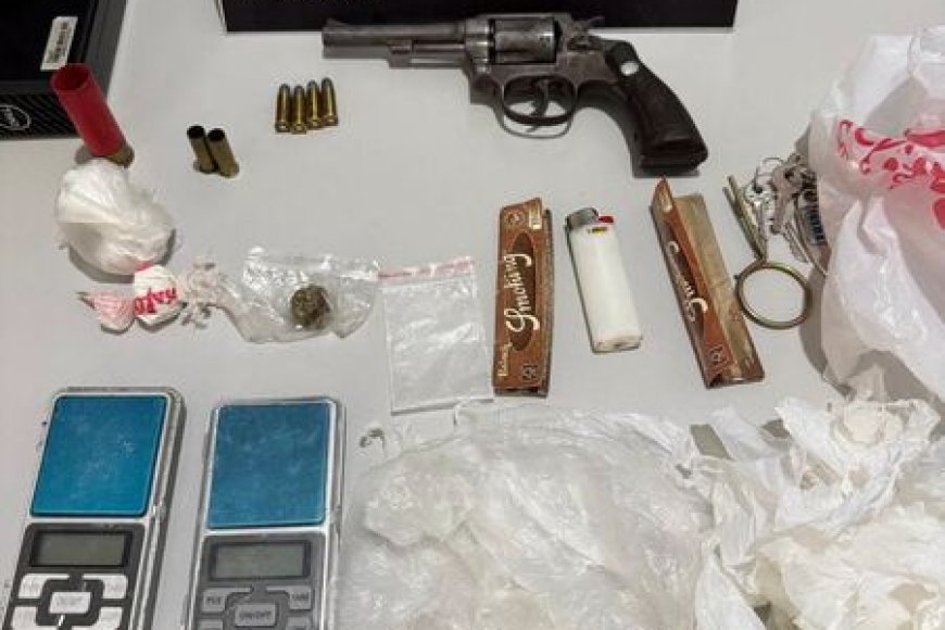 Suspeito morre em confronto com a PM e depósito de drogas é localizado em N…