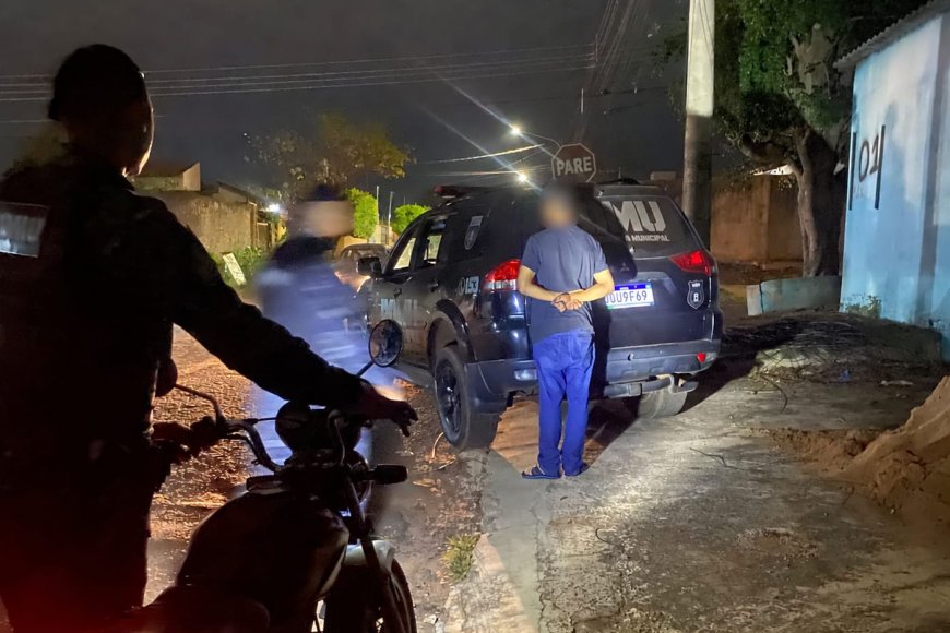 ROMU apreende adolescente de 17 anos empurrando moto roubada no Jardim Pres…