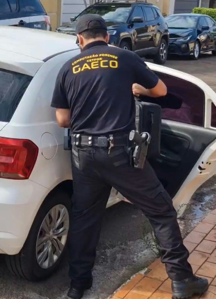 Delegado alvo da Operação Infiltrados se entrega à Corregedoria da Polícia Civil
