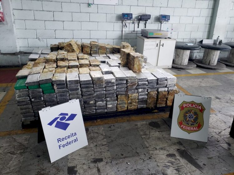 PF e Receita Federal apreendem cocaína no Porto de Santos