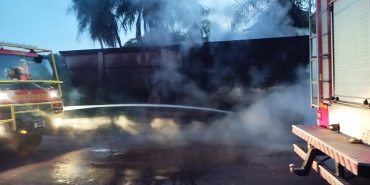 Princípio de incêndio mobiliza bombeiros em academia no centro de Corumbá