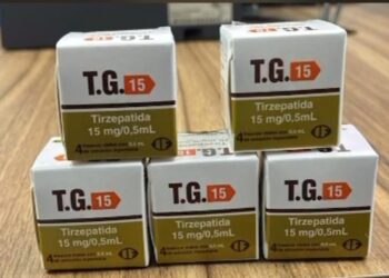 Policiais civis prendem homem que vendia medicamento para emagrecimento contrabandeado, em Brasilândia