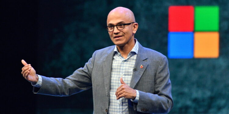 CEO da Microsoft faz alerta: se IA não for útil, perderá apoio da sociedade • Tecnoblog