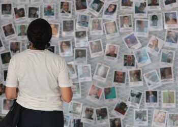 "Tragédia anunciada", diz mãe de vítimas sobre barragem de Brumadinho