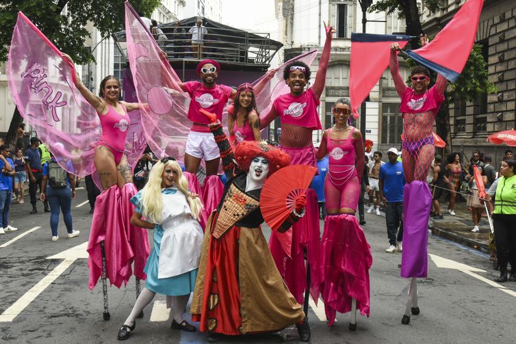 Alex Ferro/Riotur Rio de Janeiro (RJ), 25/01/2026 - O bloco Chá da Alice no circuito de megablocos Preta Gil. Foto: Alex Ferro/Riotur