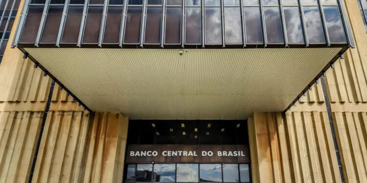 BC intensifica apuração sobre crescimento e falência do Banco Master