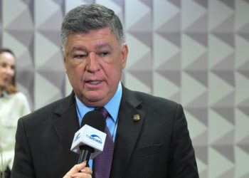 Ao término da oitiva, presidente da CPMI - INSS, senador Carlos Viana (Podemos-MG) concede entrevista à TV Senado.