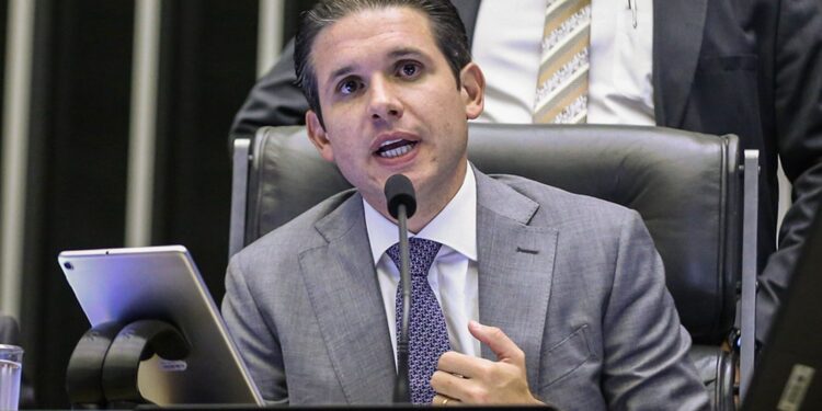 Câmara retoma trabalhos na próxima segunda; Hugo Motta divulga pautas