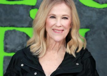 Morre Catherine O’Hara, Ícone da Comédia Internacional, aos 71 Anos