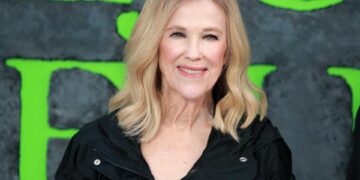 Morre Catherine O’Hara, Ícone da Comédia Internacional, aos 71 Anos