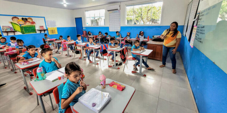 Dia Internacional da Educação: projetos no Senado avançam na pauta educativa