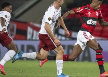 Futebol: clássicos movimentam os torneios estaduais no fim de semana