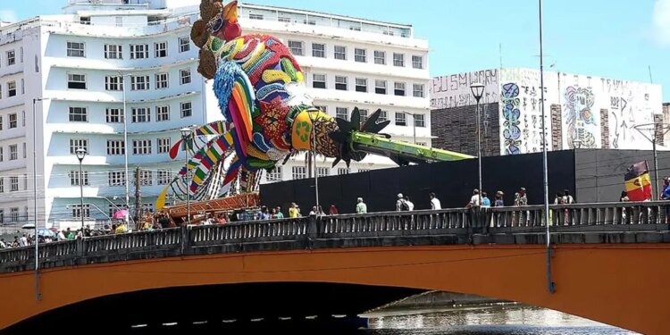 Galo Folião Fraterno homenageia Dom Helder Câmara e Nise da Silveira