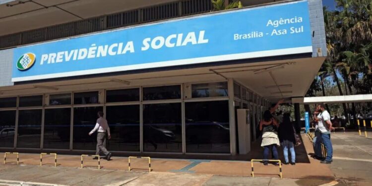 Agências do INSS fecham para atendimento presencial esta semana