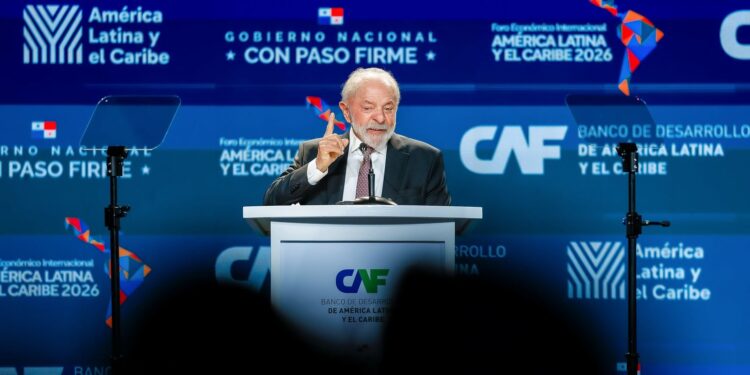 Lula critica racha na América Latina frente a "tentações hegemônicas"
