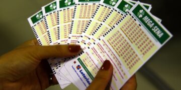 Mega-Sena acumula novamente e prêmio principal vai para R$ 63 milhões