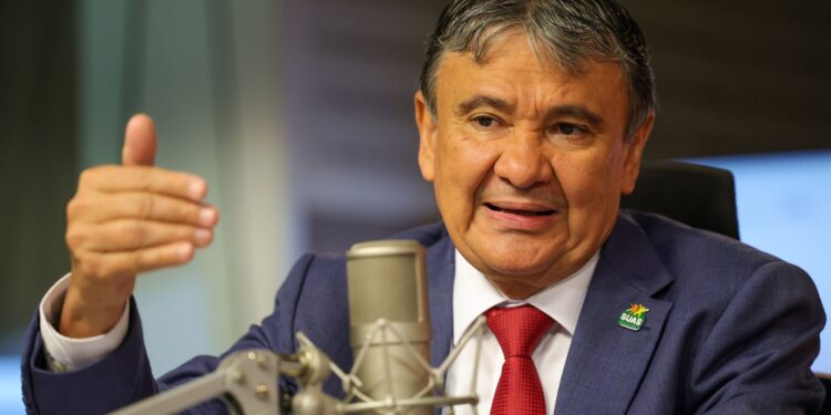 Ministro relata que PF tem investigado fake news sobre Bolsa Família