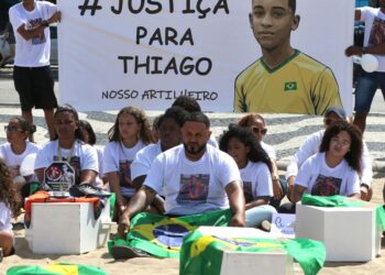 No Rio, manifestantes cobram justiça por Thiago Menezes Flausino