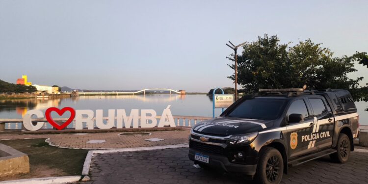 Polícia Civil realiza captura de criminoso entregue pelas autoridades bolivianas na fronteira