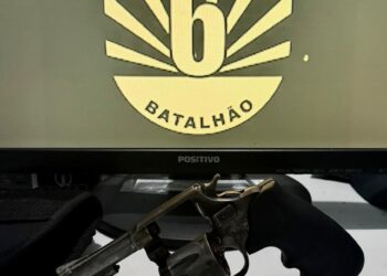 Polícia Militar apreende arma de fogo após denúncias de disparos em Corumbá