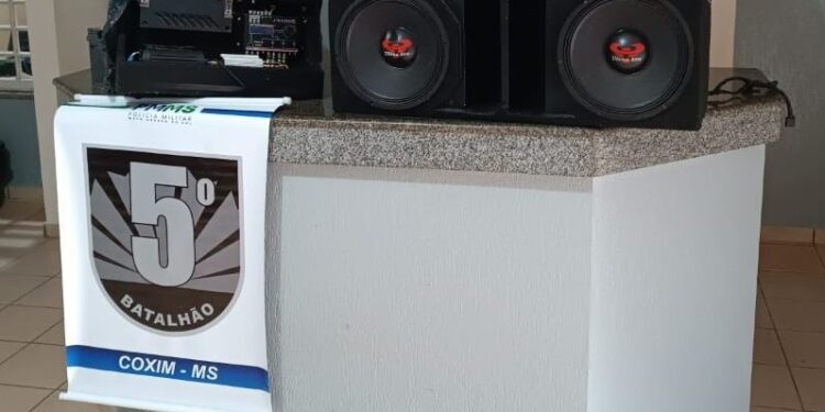 Polícia Militar apreende equipamento de som após perturbação do sossego em Coxim