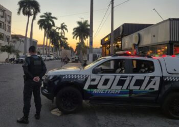 Polícia Militar conduz autor de furto no bairro Dom Bosco, em Corumbá.
