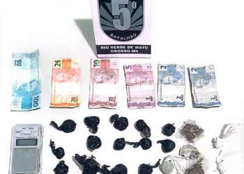 Polícia Militar prende jovem por tráfico de drogas em Rio Verde