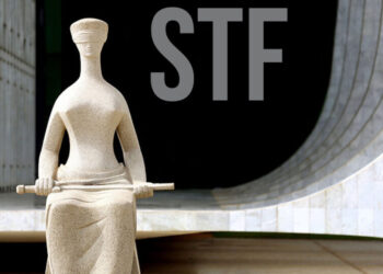 STF transforma passageira em ré por hostilizar ministro em voo comercial