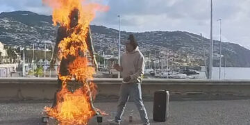 Incêndio atinge estátua de Cristiano Ronaldo em Portugal