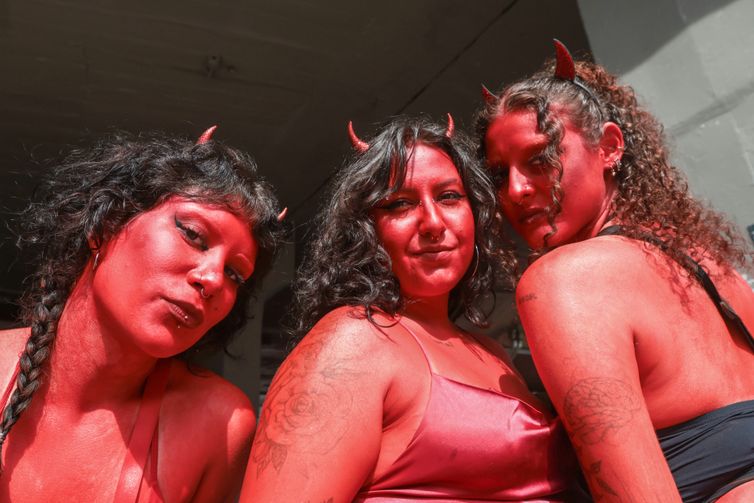 São Paulo (SP), 14/02/2026 - Desfile do Bloco. G Treme Mon Amour, no bairro da Bela Vista.  
Foto: Paulo Pinto/Agência Brasil