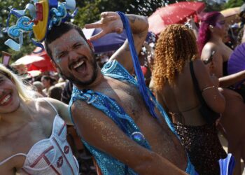 Bloco celebra diversidade e carnaval sem assédio no Rio de Janeiro