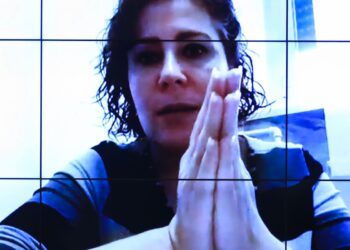 Alexandre de Moraes arquiva inquérito contra Carla Zambelli