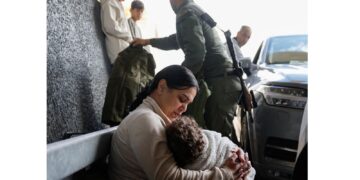 Ataque atinge escola no Irã e deixa 57 mortos