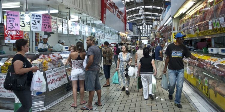 CCJ da Câmara dos Deputados vai discutir fim da escala 6x1