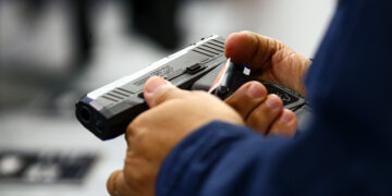 CSP vota projetos para derrubar decreto que restringiu acesso a armas