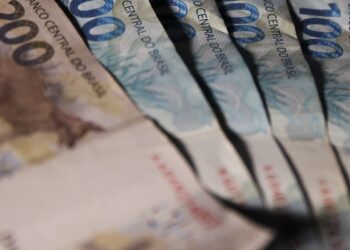 Câmara aprova reforma tarifária e zera impostos de itens