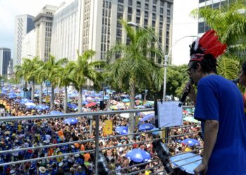 Carnaval 2026: veja programação dos blocos do Rio neste domingo