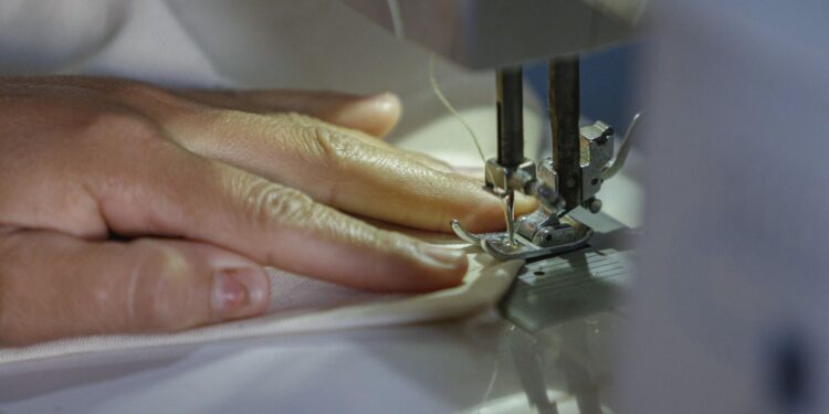 Carnaval gera oportunidade para profissionais fazerem renda extra