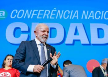 Chuva: Lula critica governo de Minas por não usar recursos do Novo PAC