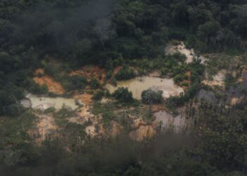 Congresso tem 2 anos para autorizar indígenas explorar mineração legal