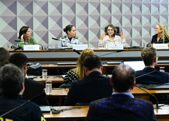 Debate alerta para riscos de violação de direitos de crianças e jovens no Carnaval